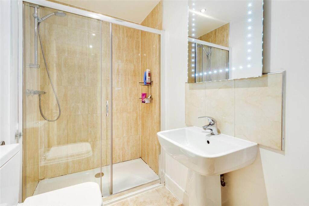 Fulham Serviced Apartment London Exterior photo